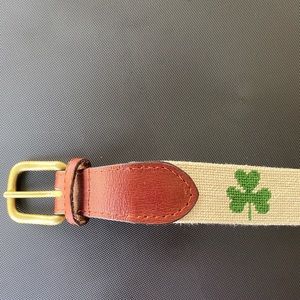 Smathers & Branson size 42 needlepoint shamrock new belt